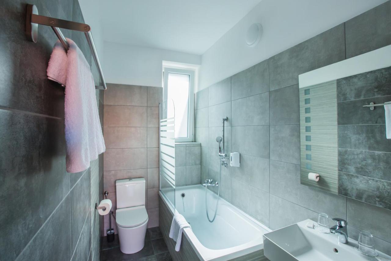 Bed and Breakfast Fogado A Ket Toelgyfahoz Sümeg Zewnętrze zdjęcie