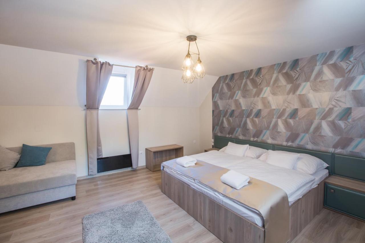 Bed and Breakfast Fogado A Ket Toelgyfahoz Sümeg Zewnętrze zdjęcie